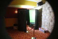 snap a star photobooths and wedding cars 1074437 Image 3